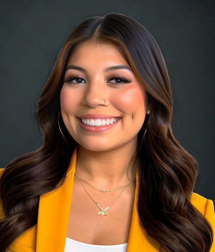 Headshot of Gabriela Castillo